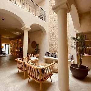 https://victoria-adults-only.es-andalucia.com